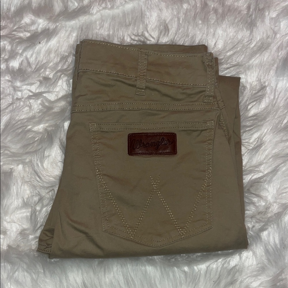 Wrangler Retro Men's Slim Straight leg Jeans in Tan